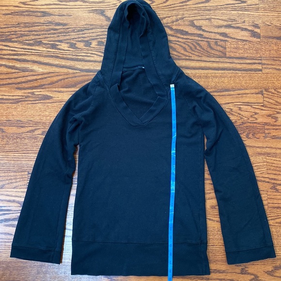 LAmade vintage v neck bell sleeve sweatshirt tunic hoodie. Size M - Picture 8 of 8